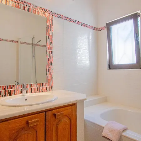 Casa Amora Great In Vale Do Milho Villa *